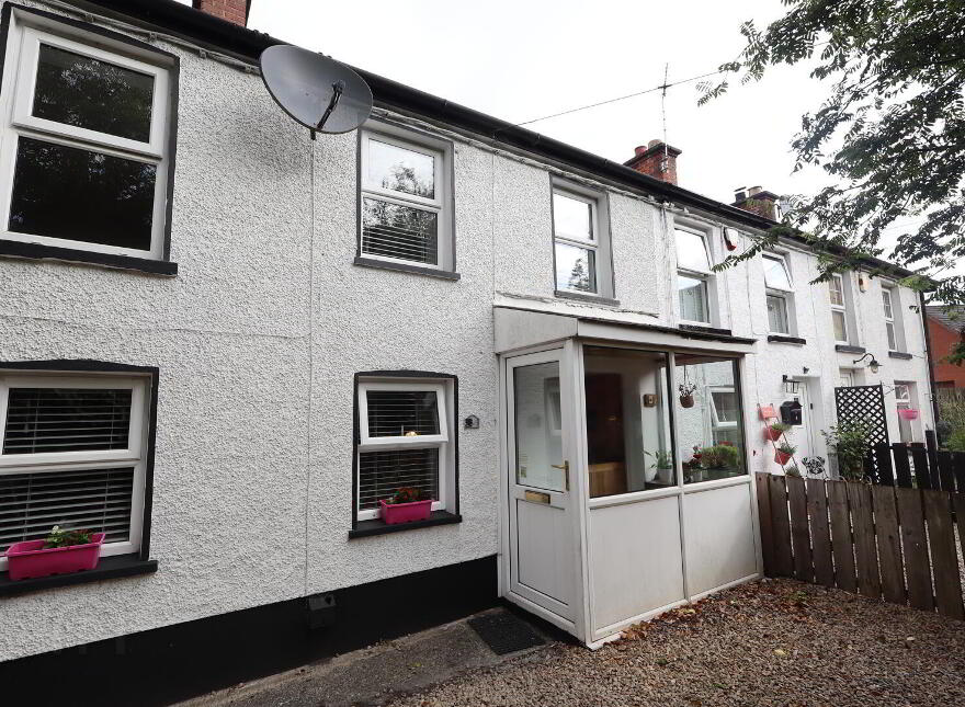 3 Lodge Row, Doagh Road, Newtownabbey, BT36 6TQ