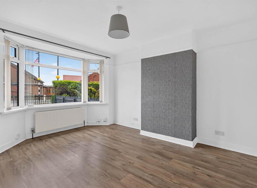 188 Grand Parade, Belfast, BT5 5PE