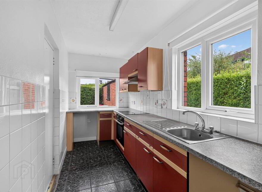 188 Grand Parade, Belfast, BT5 5PE