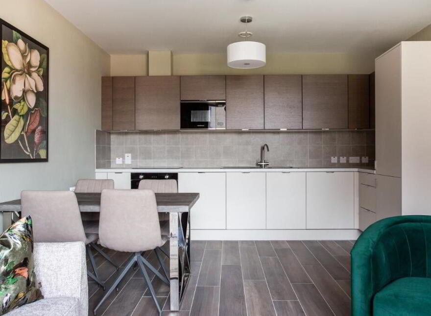 Apt 8 The Residence, 334 Ormeau Road, Belfast, BT7 2GE