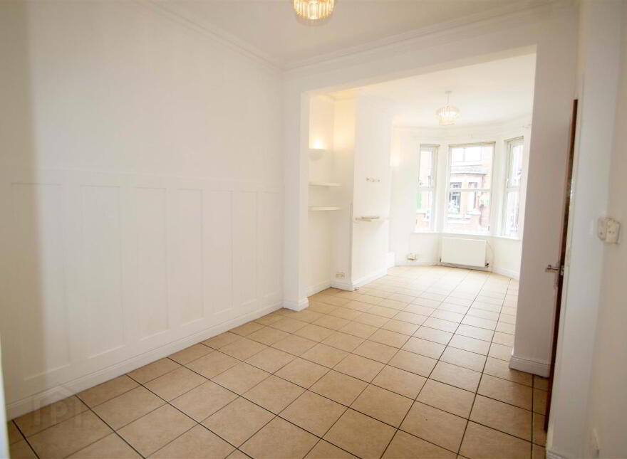 8 Hugo Street, Falls Road, Belfast, BT12 6ET