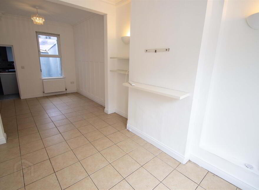 8 Hugo Street, Falls Road, Belfast, BT12 6ET