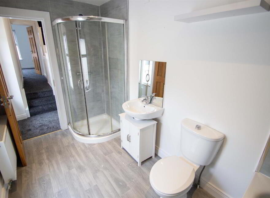 8 Hugo Street, Falls Road, Belfast, BT12 6ET