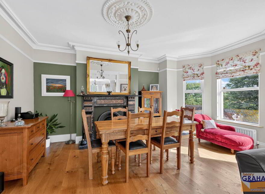 Violet Vale, Hillsborough Road, Lisburn, BT28 1JX