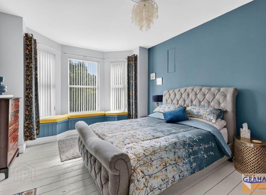 Violet Vale, Hillsborough Road, Lisburn, BT28 1JX
