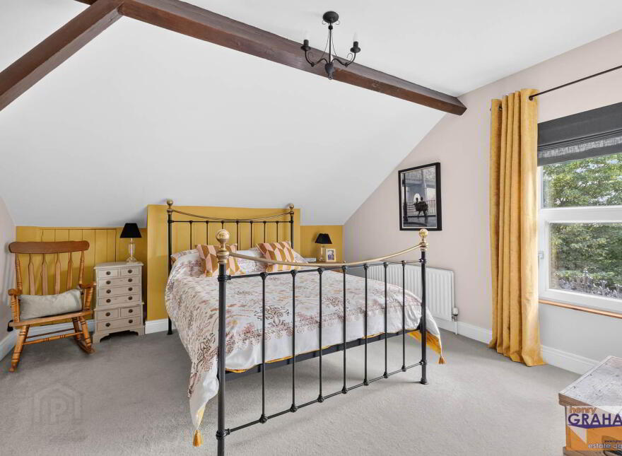 Violet Vale, Hillsborough Road, Lisburn, BT28 1JX