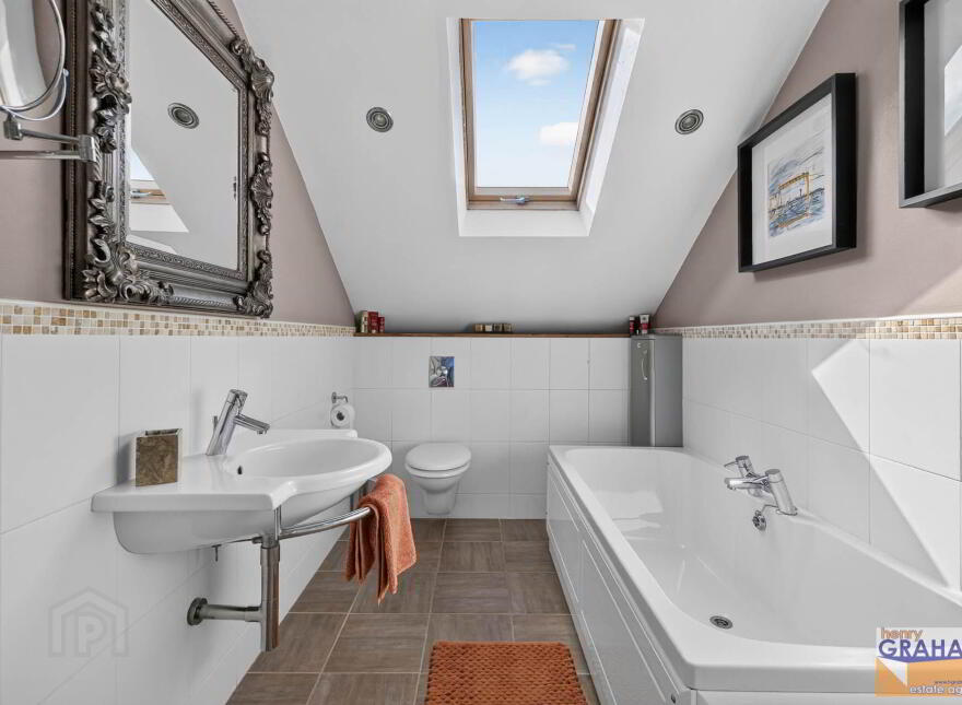 Violet Vale, Hillsborough Road, Lisburn, BT28 1JX