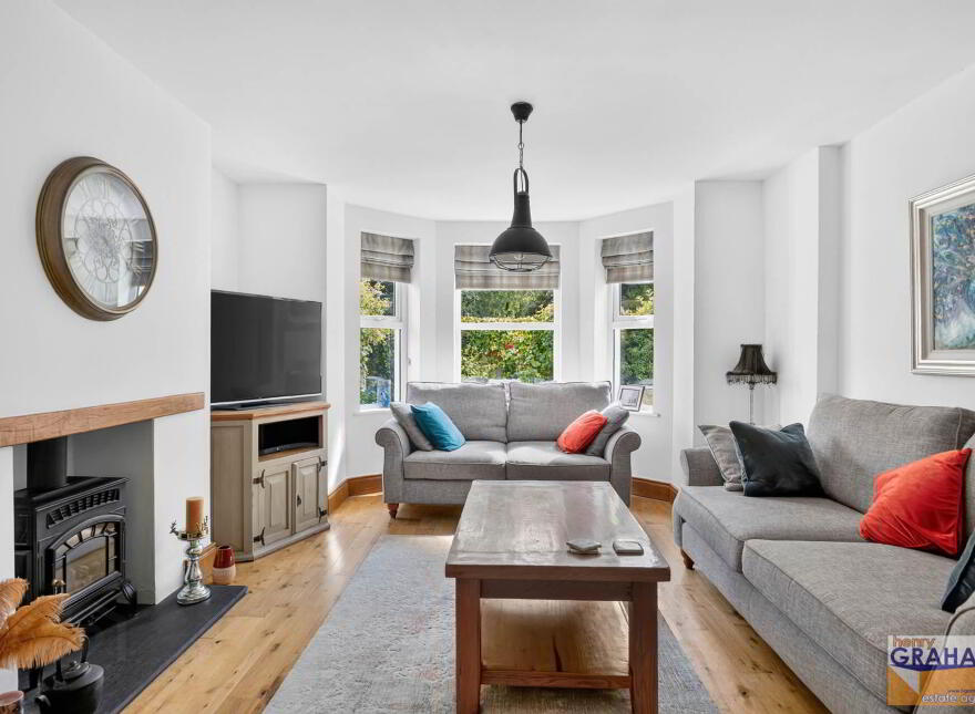 Violet Vale, Hillsborough Road, Lisburn, BT28 1JX