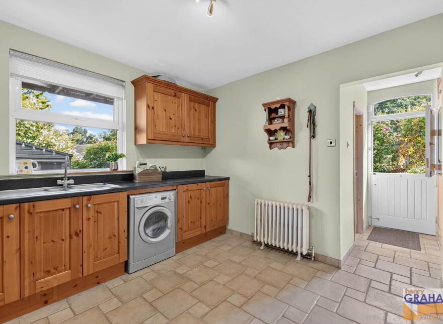 Violet Vale, Hillsborough Road, Lisburn, BT28 1JX