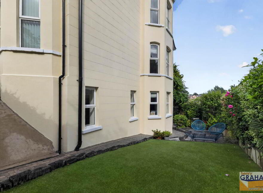 Violet Vale, Hillsborough Road, Lisburn, BT28 1JX