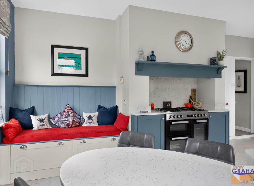 Violet Vale, Hillsborough Road, Lisburn, BT28 1JX