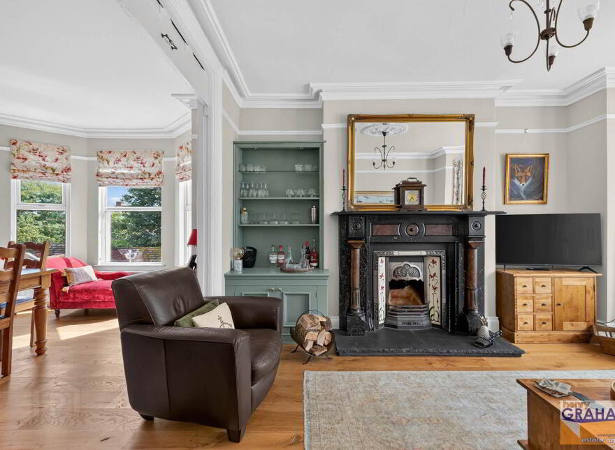 Violet Vale, Hillsborough Road, Lisburn, BT28 1JX