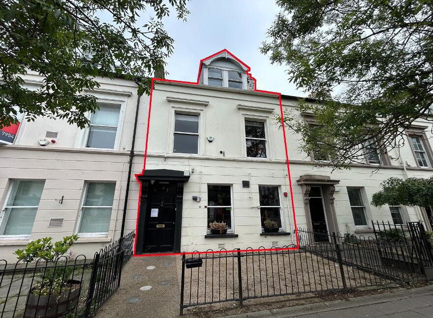 44 University Road, Belfast, BT7 1NJ