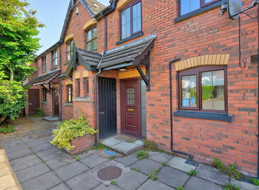 5 Downshire Mews, 28 Downshire Road, Holywood, BT18 9LX