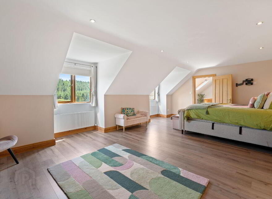 Ballygrissane, Minane Bridge, Carrigaline, P17TX65