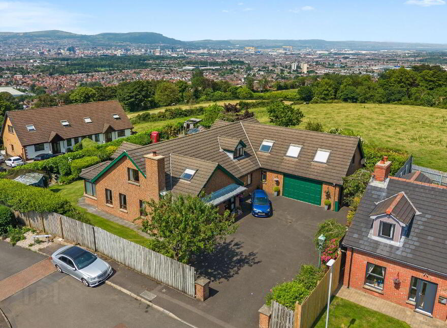 8 Mount Michael Grove, Four Winds, Belfast, BT8 6ZJ