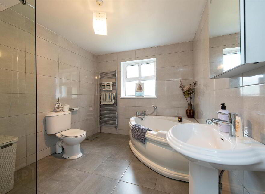 2 Rath Cuan Heights, Downpatrick, BT30 6XD