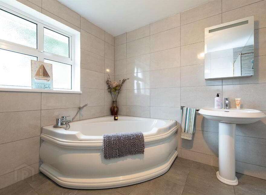 2 Rath Cuan Heights, Downpatrick, BT30 6XD