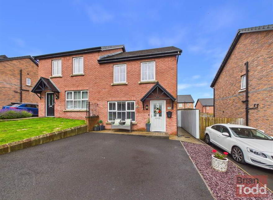 Porter Green Grove, Larne, BT40 2FS