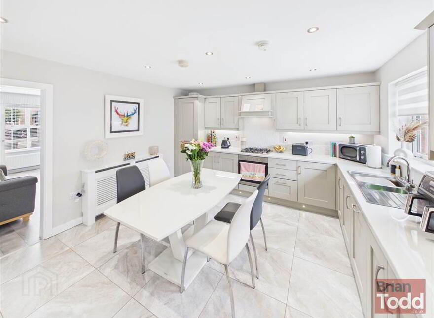 Porter Green Grove, Larne, BT40 2FS