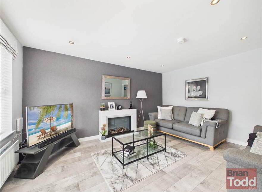 Porter Green Grove, Larne, BT40 2FS