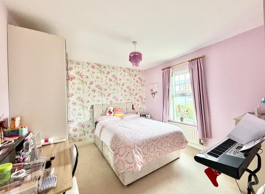4 Lambrook Gardens, Omagh, BT78 5SG