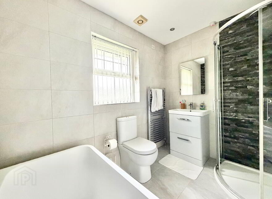 4 Lambrook Gardens, Omagh, BT78 5SG