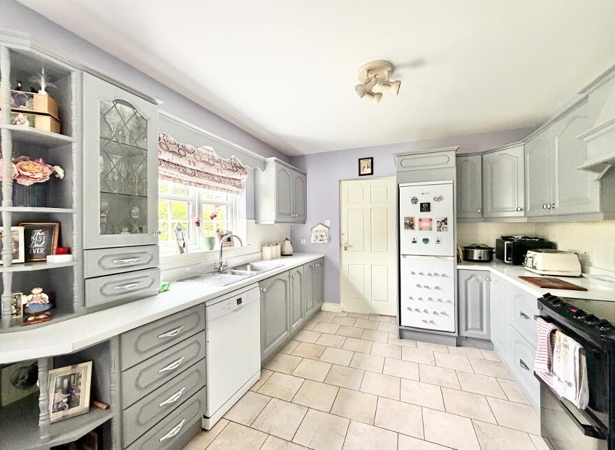 4 Lambrook Gardens, Omagh, BT78 5SG