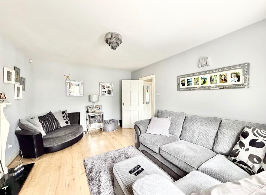 4 Lambrook Gardens, Omagh, BT78 5SG