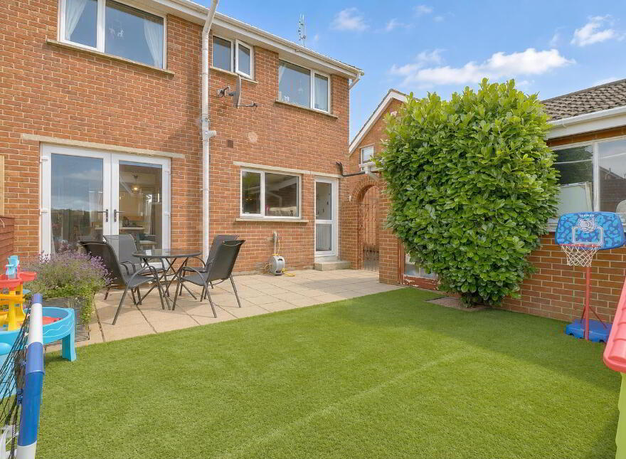 9 Dermott Road, Comber, Newtownards, BT23 5LG