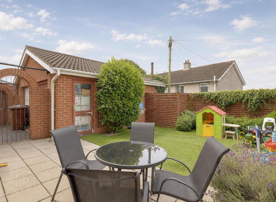 9 Dermott Road, Comber, Newtownards, BT23 5LG