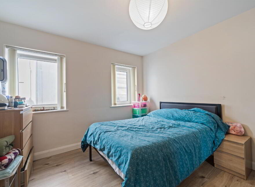 49 Ravenhill Road, Belfast, BT6 8DQ