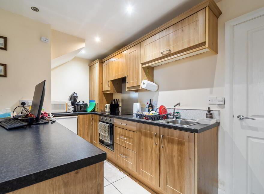 51 Ravenhill Road, Belfast, BT6 8DQ