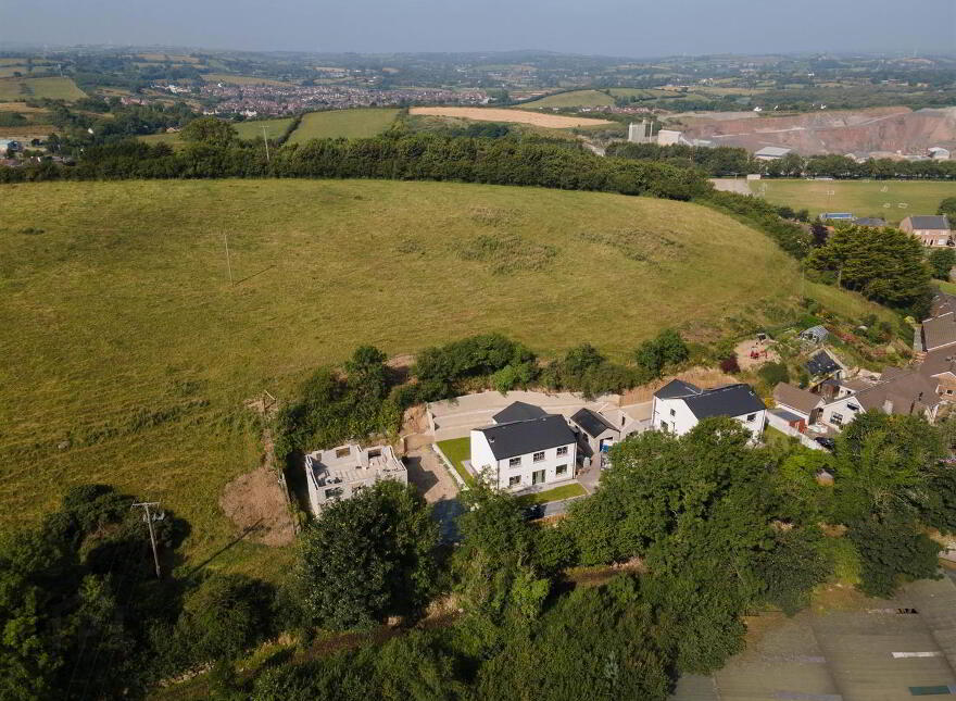 Site 2, 41 Moss Road, Ballynahinch, BT24 8EG