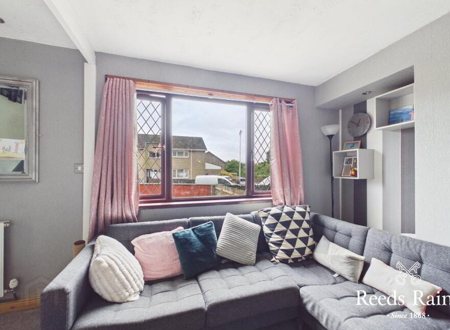 106 Hill Street, Lisburn, BT28 1YF