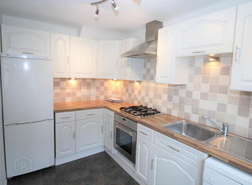 225 Killowen Grange, Lisburn, BT28 3JG