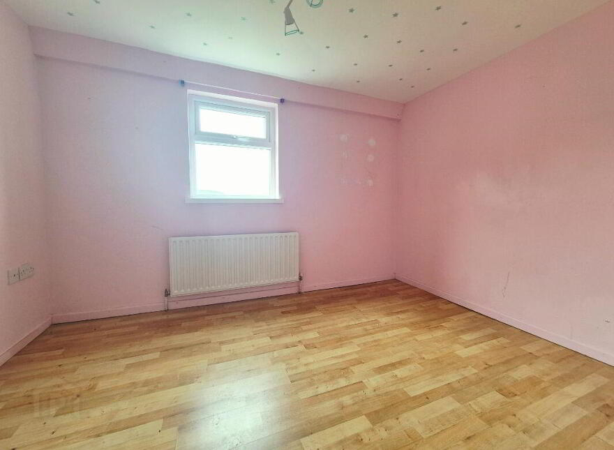8 Thornville Park, Omagh, BT78 5HQ