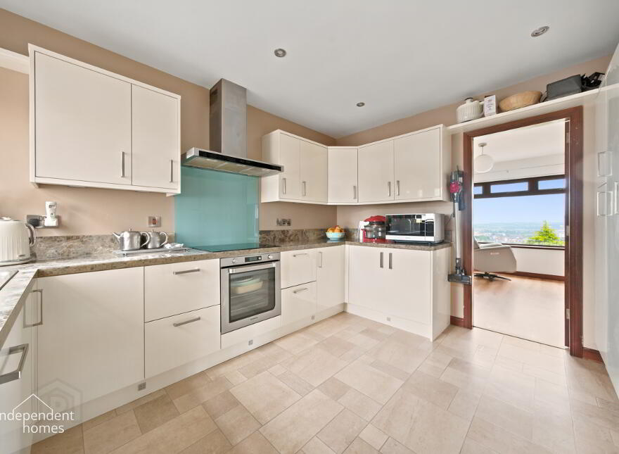 15 Cuillin Heights, Larne, BT40 2DJ