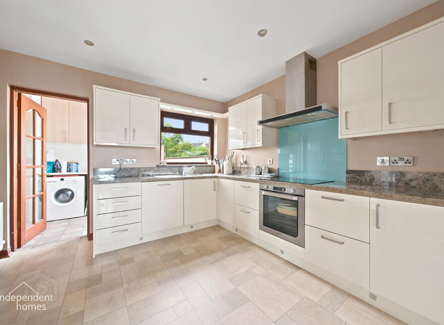 15 Cuillin Heights, Larne, BT40 2DJ