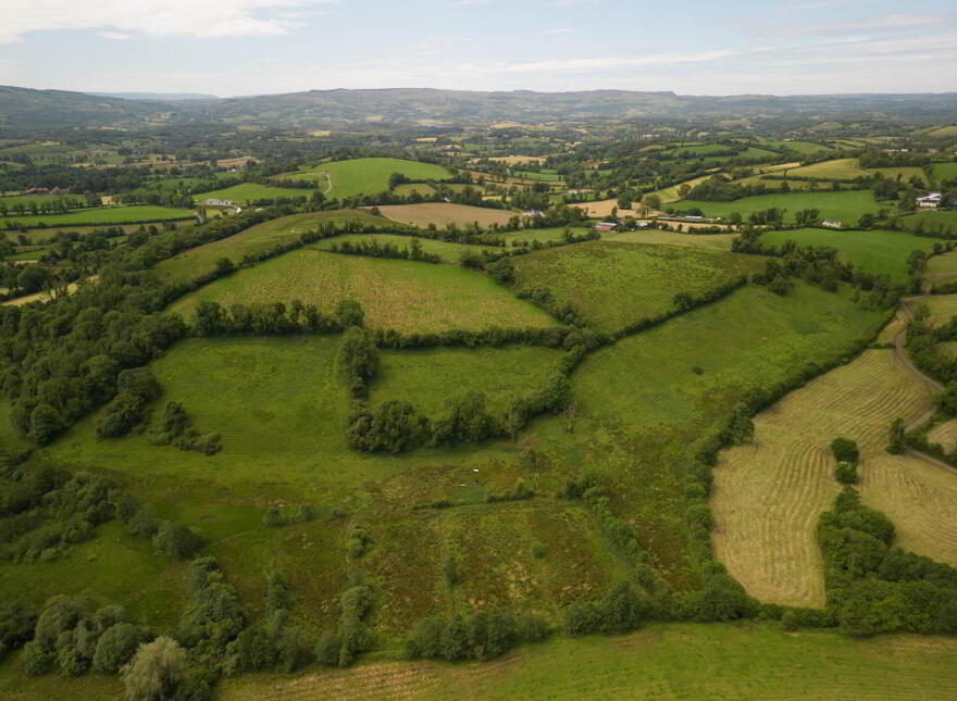 Ballygonnell Road, Springfield, Enniskillen, BT74 8DZ