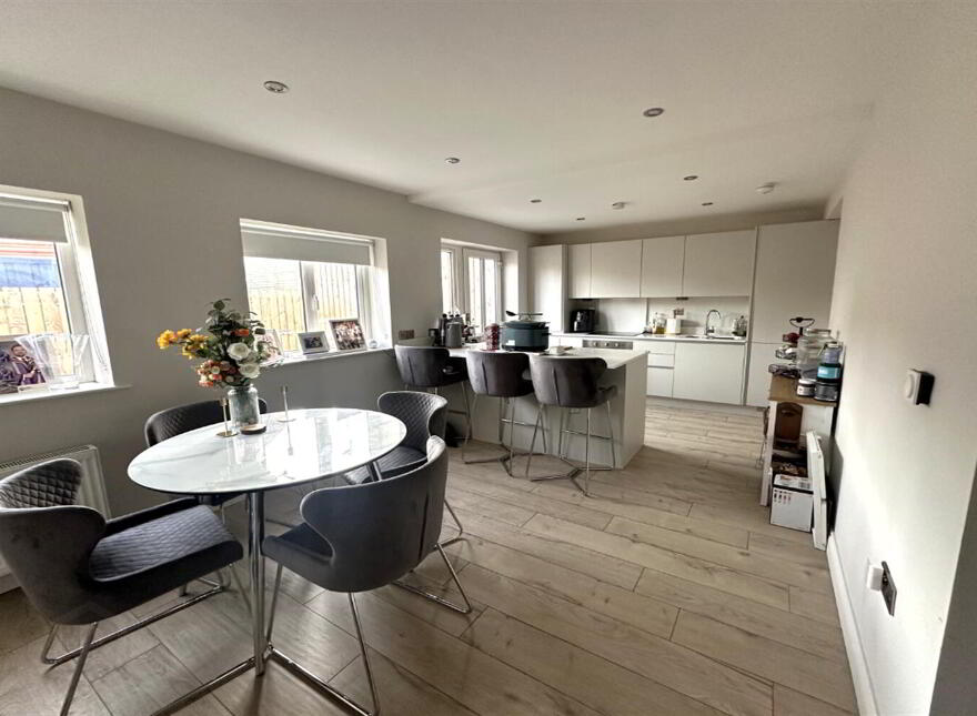 3 Dunmurry Lane, Belfast, BT17 9RP
