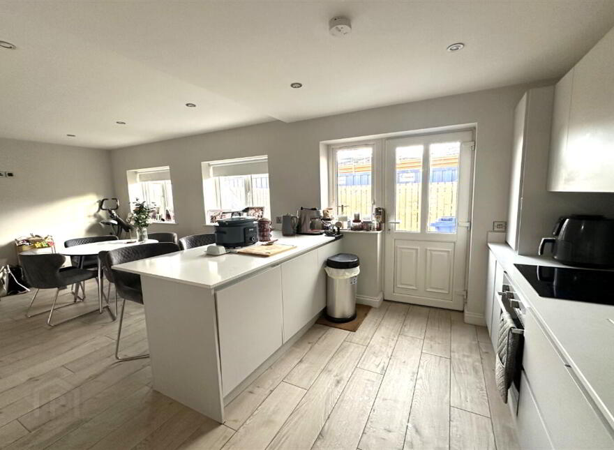 3 Dunmurry Lane, Belfast, BT17 9RP