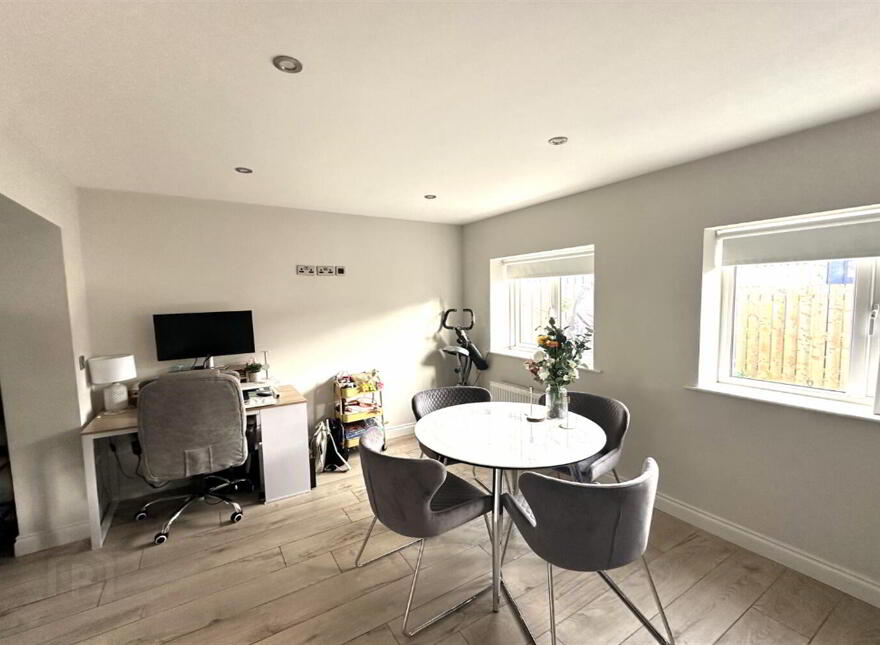 3 Dunmurry Lane, Belfast, BT17 9RP