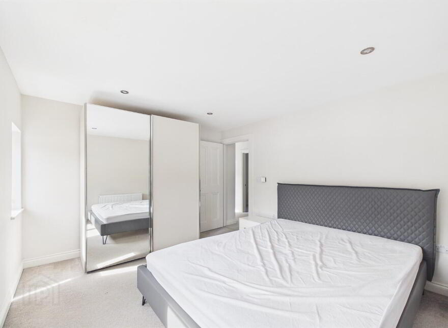 3 Dunmurry Lane, Belfast, BT17 9RP