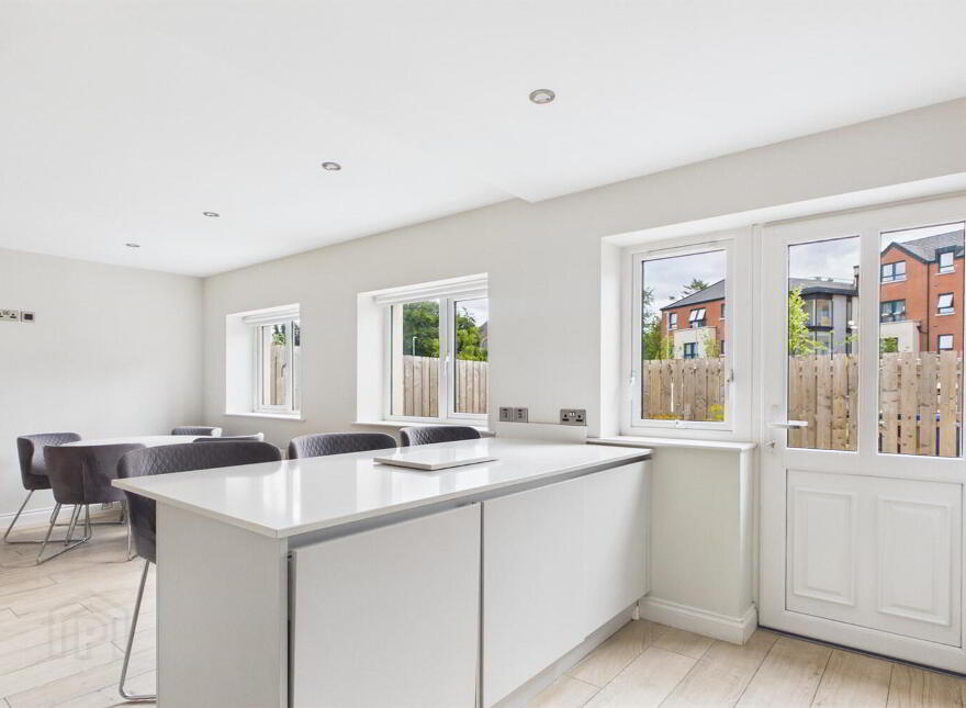 3 Dunmurry Lane, Belfast, BT17 9RP