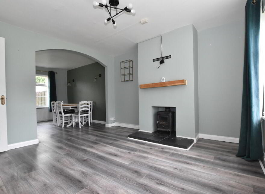 2 New Helmsley, Moira, BT67 0NY