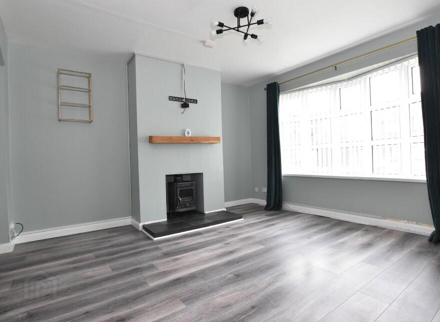 2 New Helmsley, Moira, BT67 0NY