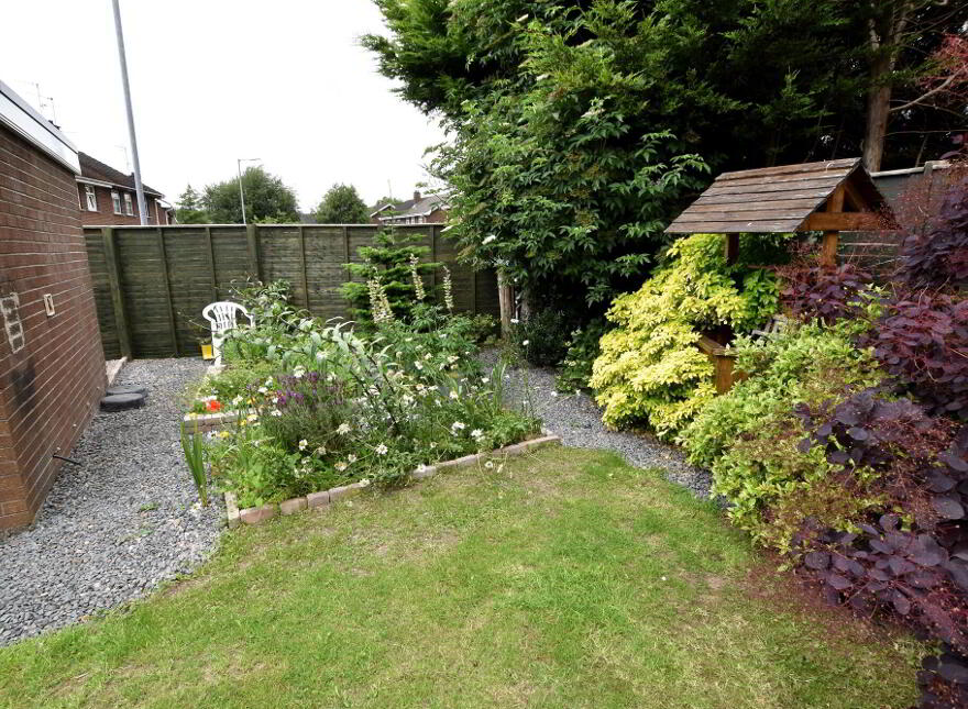 2 New Helmsley, Moira, BT67 0NY