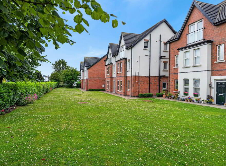 Apt 3, 3 Loughan Hall, Belfast, BT16 2FQ