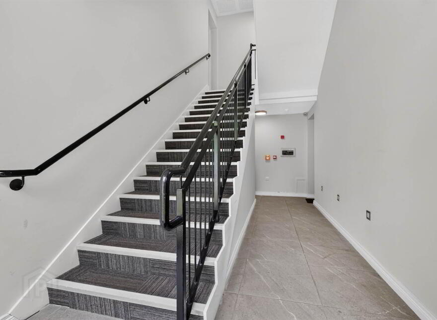 Apt 3, 3 Loughan Hall, Belfast, BT16 2FQ